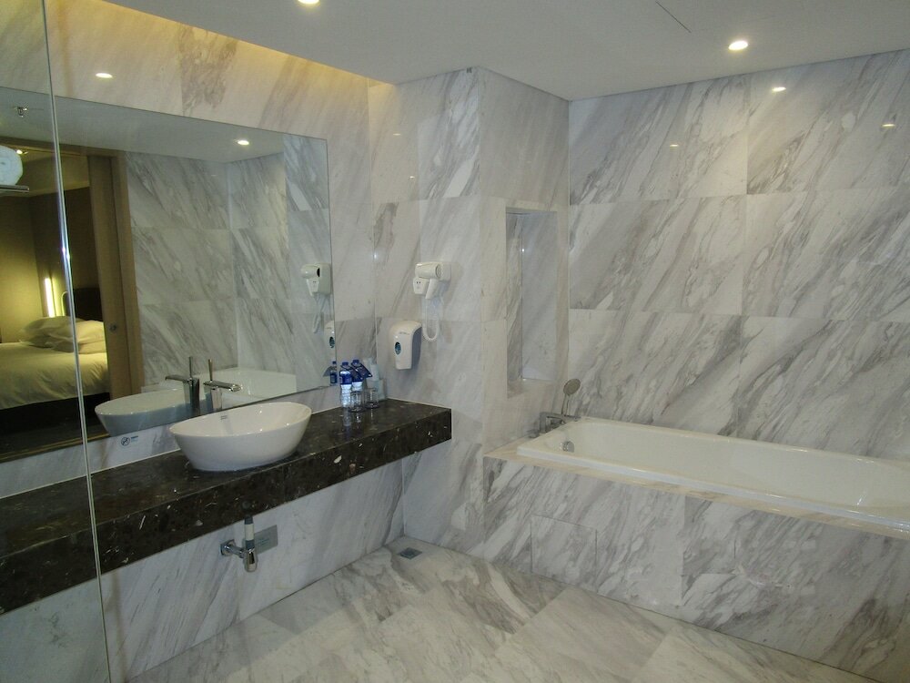 Фото Holiday Inn Express Chifeng Hongshan, an Ihg Hotel