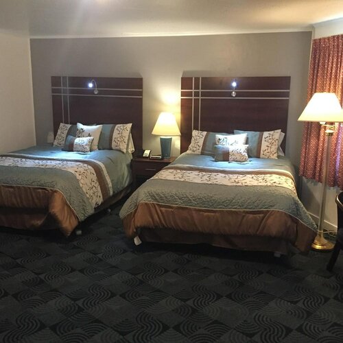 Внешний вид отеля Berkshire Inn в Питсфилде, фото 2