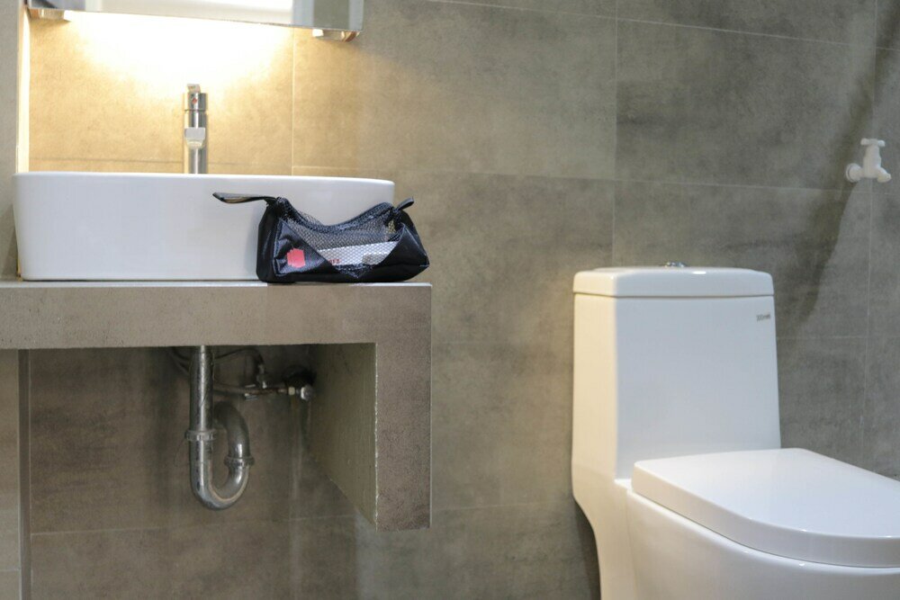 Фото RedDoorz @ Grand Apartelle Hernan Cortes Cebu