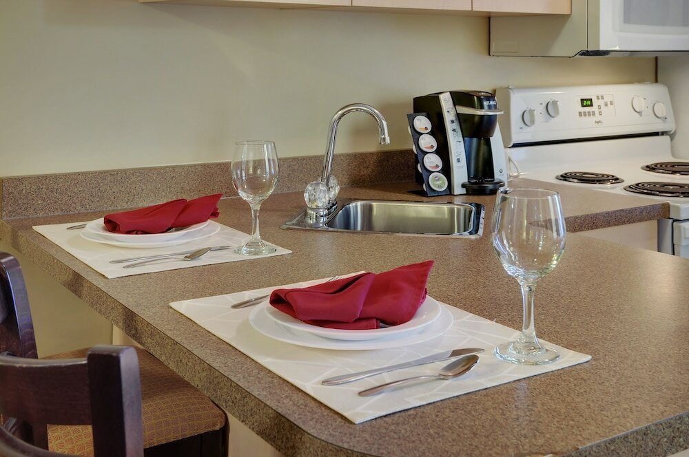 Фото Pomeroy Inn and Suites Chetwynd