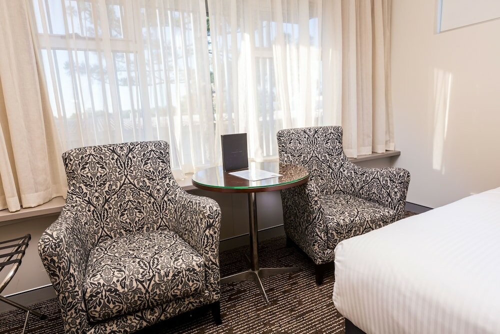 Фото The Colmslie Hotel