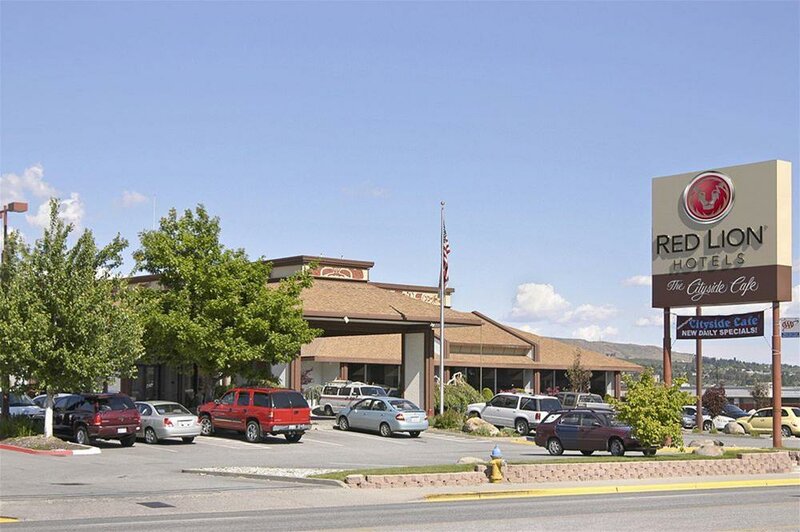 Гостиница Red Lion Hotel Wenatchee City Center
