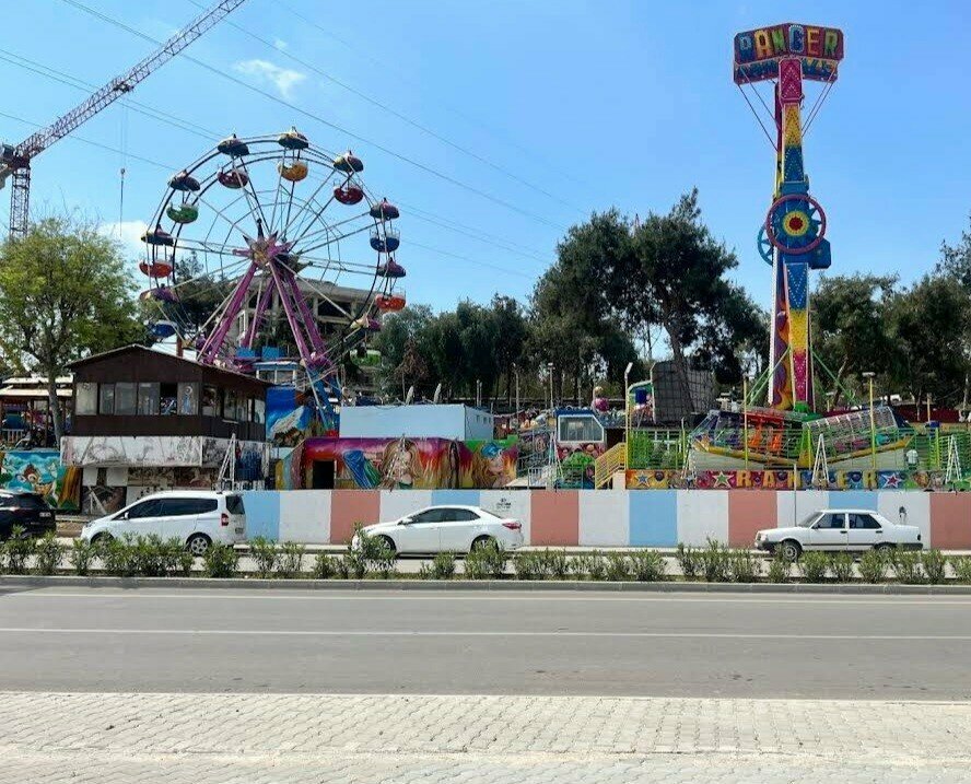 Lunapark Lunapark, Adana, foto