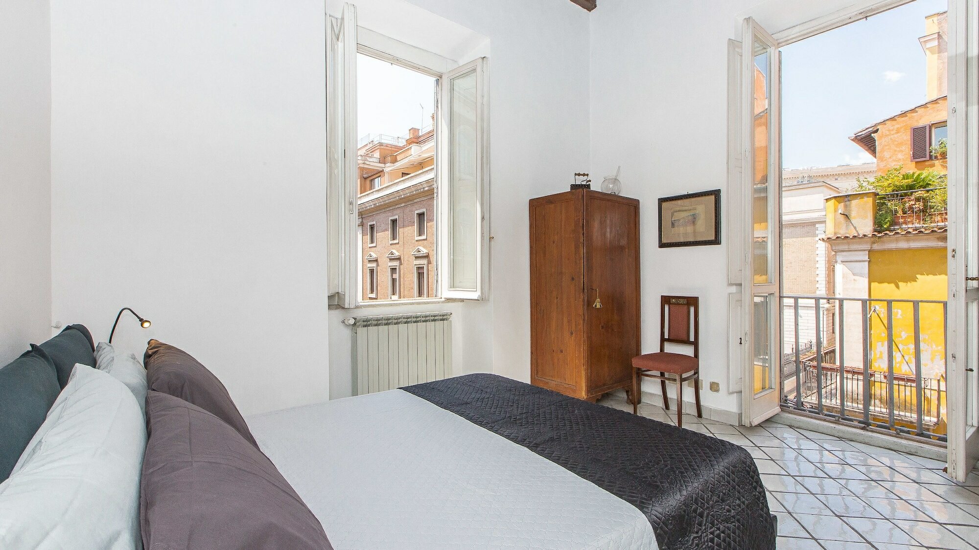 Фото Rental In Rome Monti Apartment