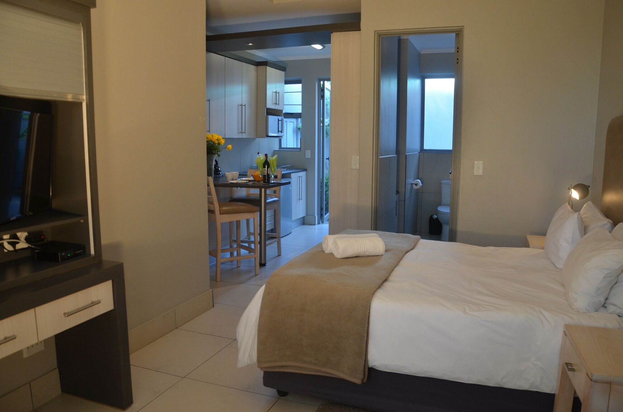 Фото Be Still Accommodation