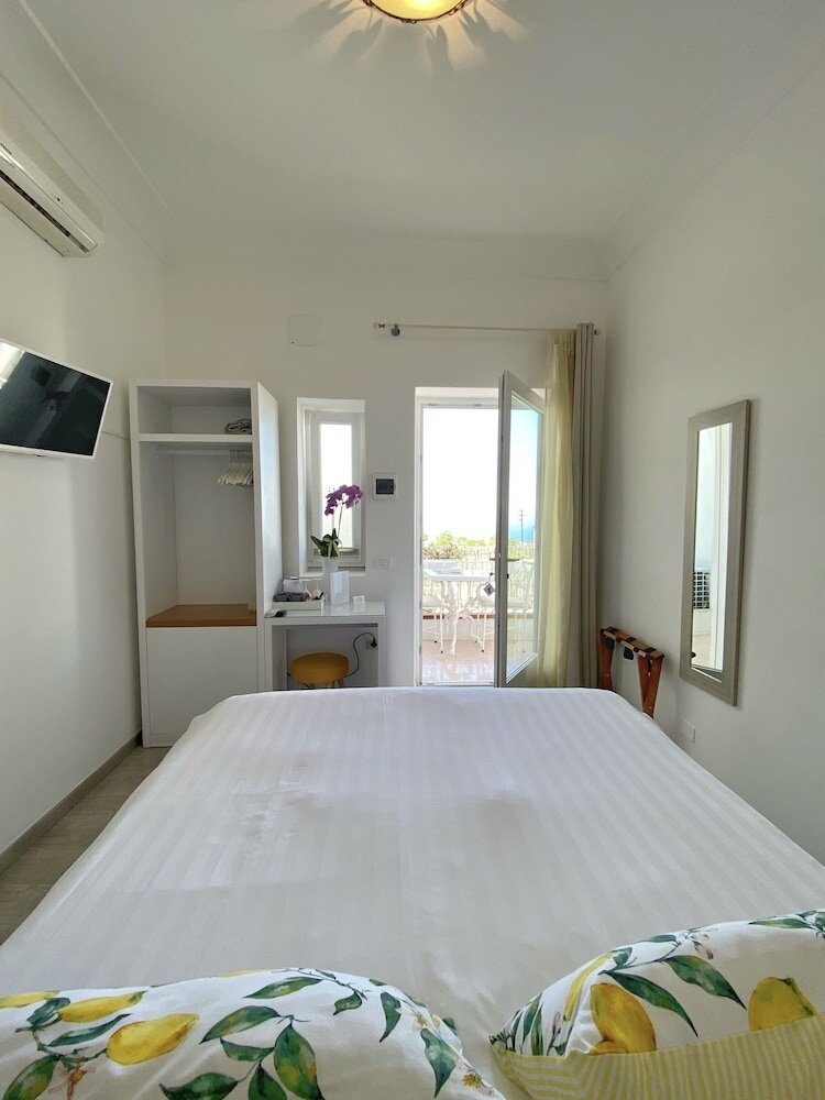 Фото La Giuliva Charming Rooms