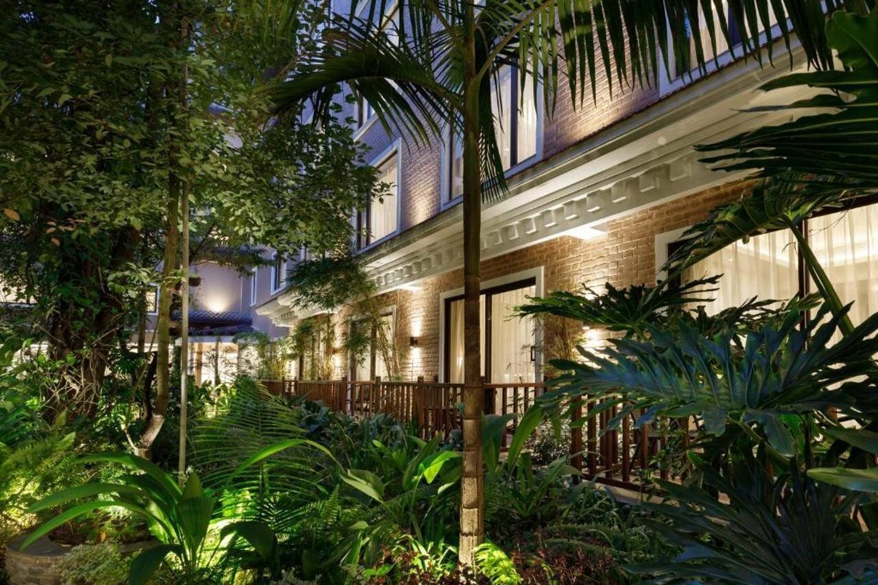Фото Hotel Thrive A Tropical Courtyard