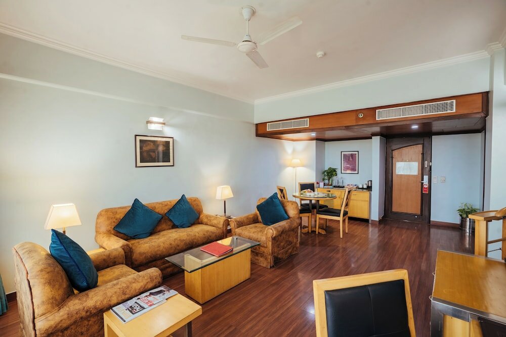 Фото The Piccadily Lucknow