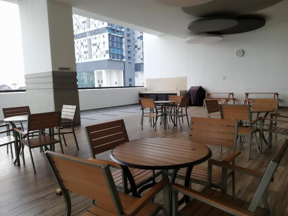 Фото Twin Galaxy Residences