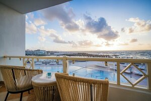 Гостиница Sunrise Alex Avenue Hotel