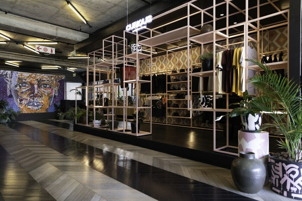 Фото Hallmark Hotel