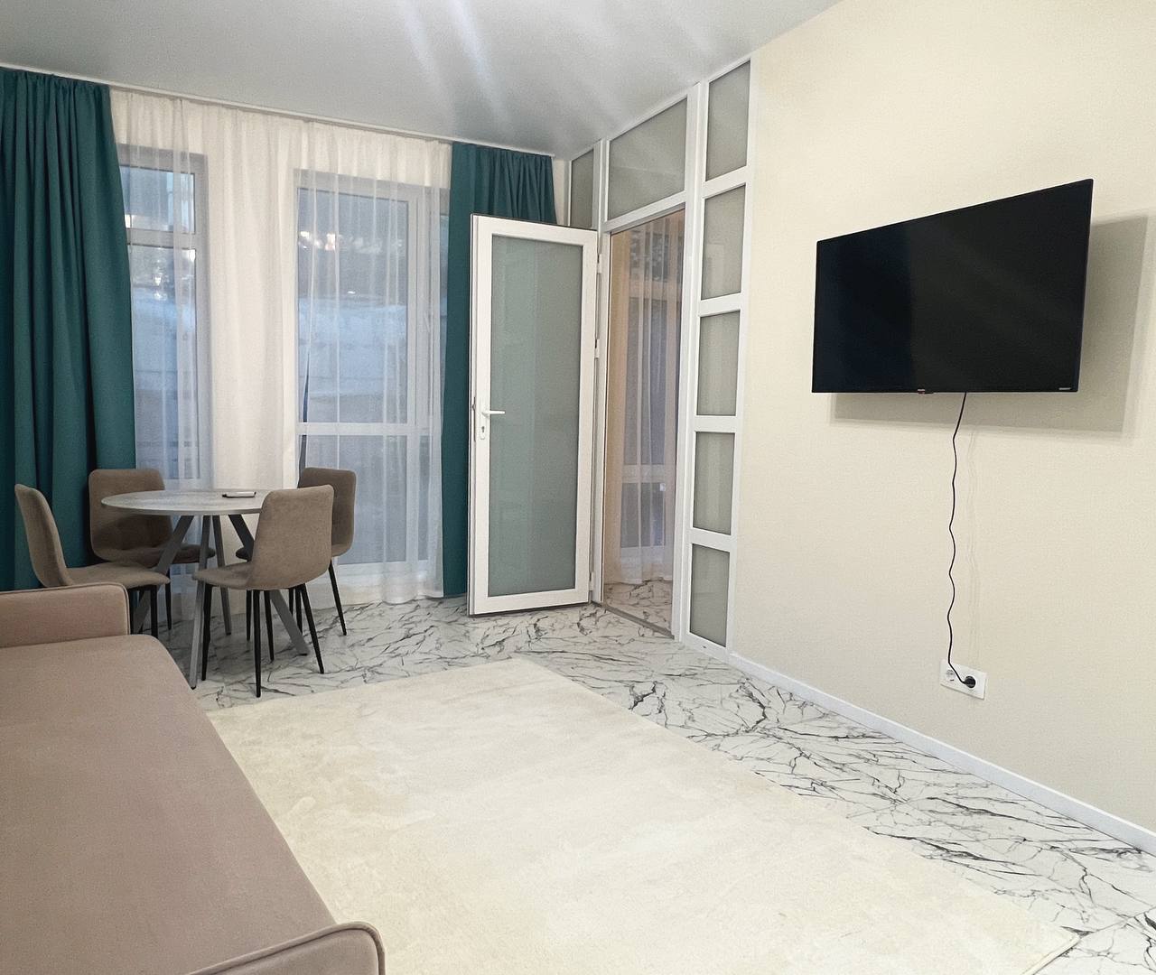 Фото Кипарис