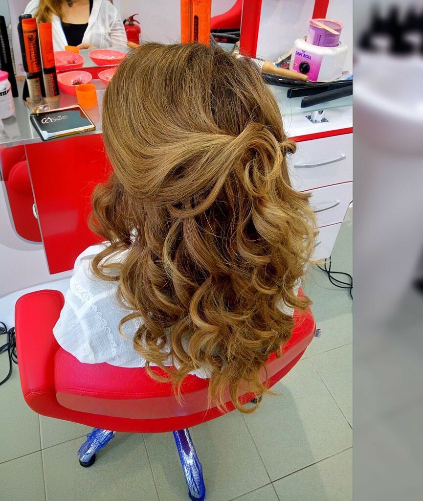 Ladies Hairdresser Yunus