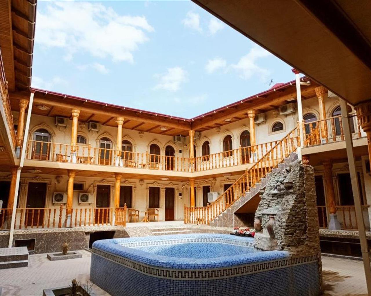 Фото отеля 1