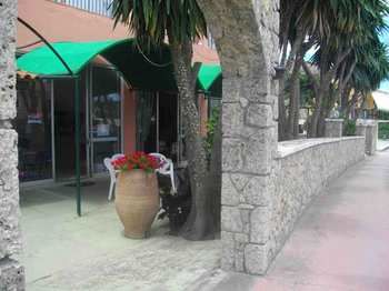 Фото Angela Hotel and Apartments