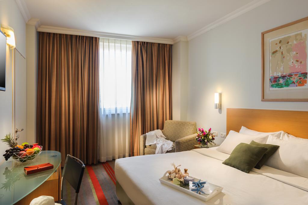 Фото Grand Beach Hotel