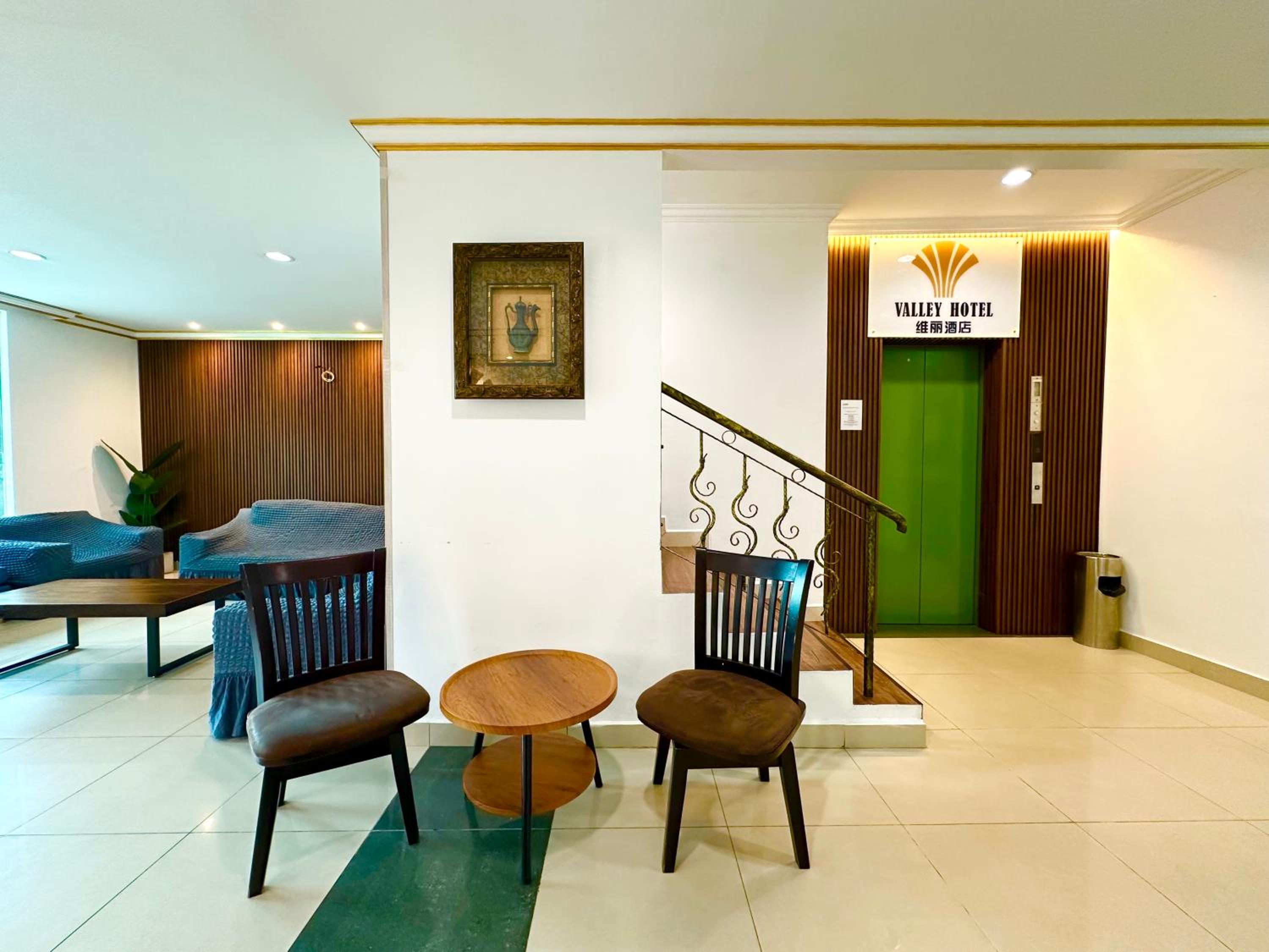 Фото Valley Hotel