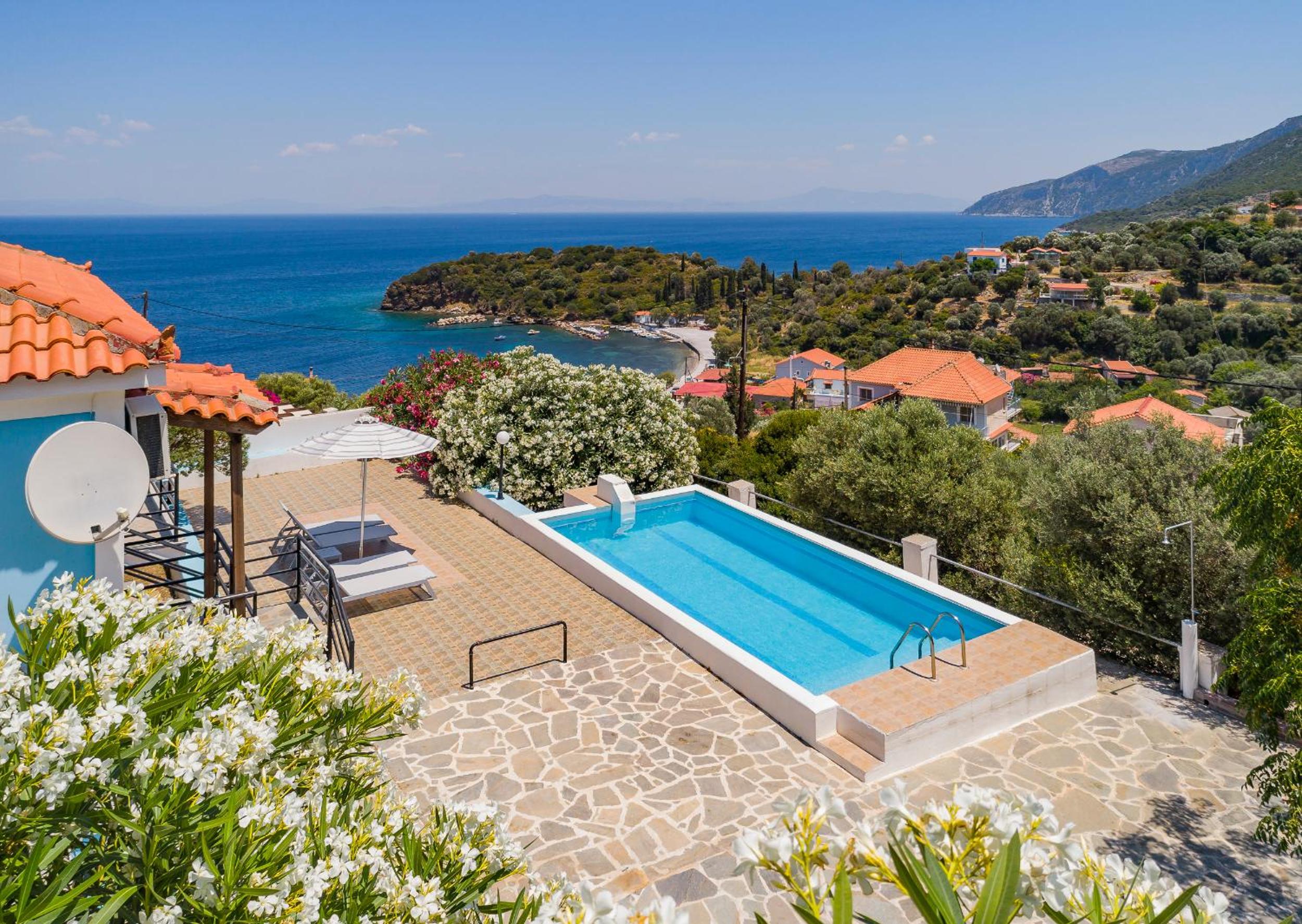 Фото Mouzakis Villas