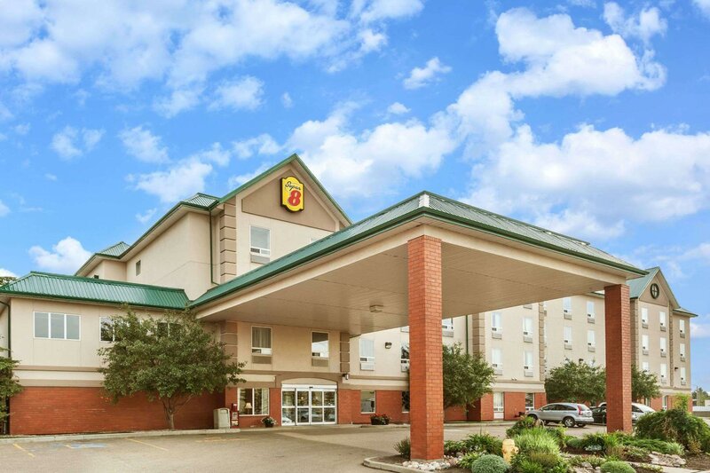 Гостиница Super 8 Edmonton South в Эдмонтоне