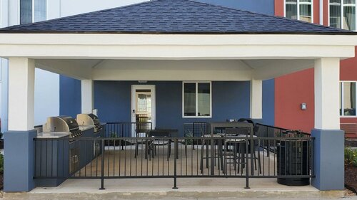 Гостиница Candlewood Suites Lake Charles South, an Ihg Hotel в Лейк-Чарльзе