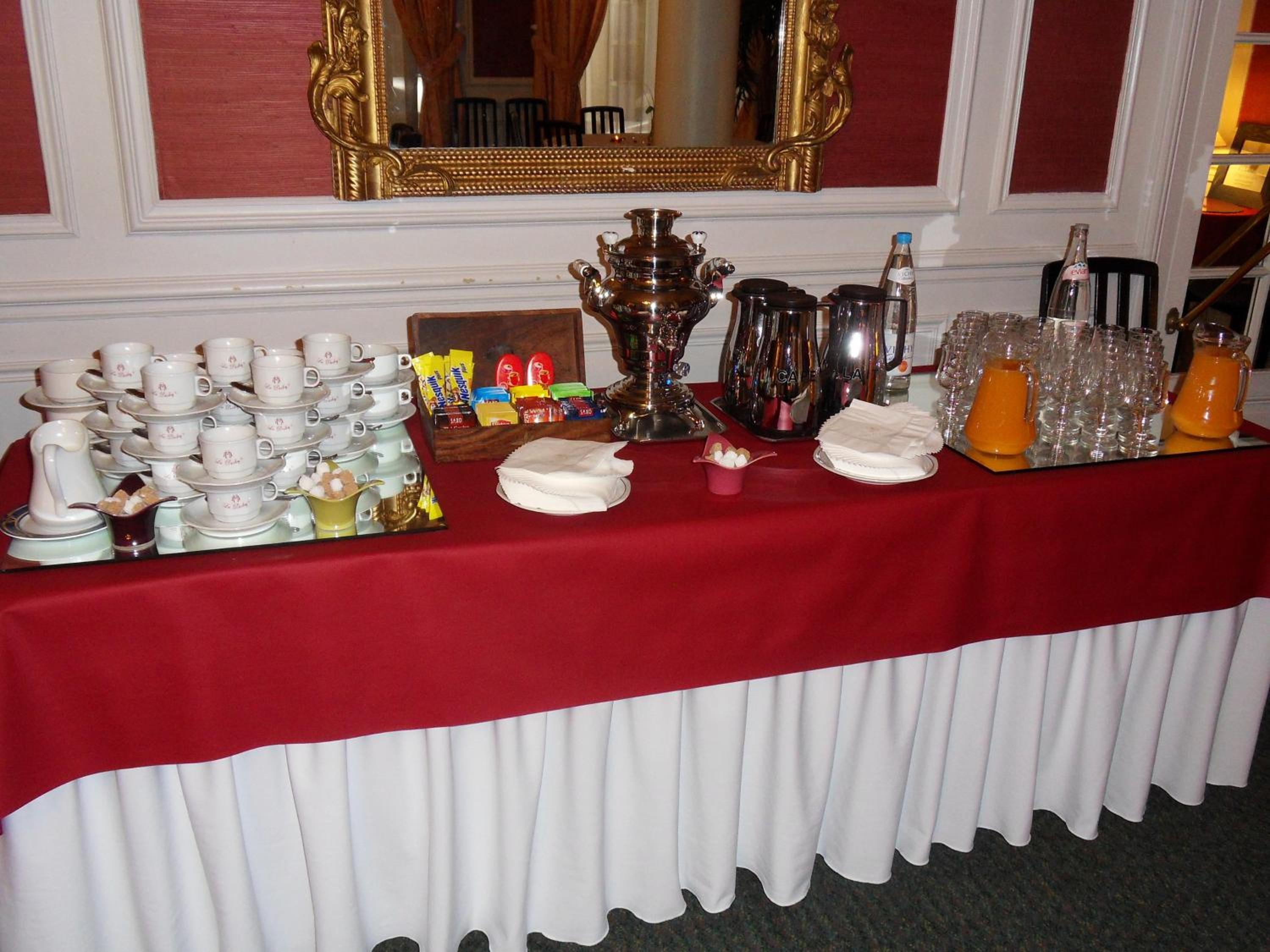 Фото Logis Midland