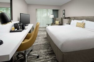 Гостиница Hilton Garden Inn Miami Brickell South