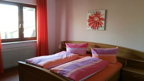 Гостиница Hotel Gasthof Ratstube в Кирхгайм-унтер-Тек