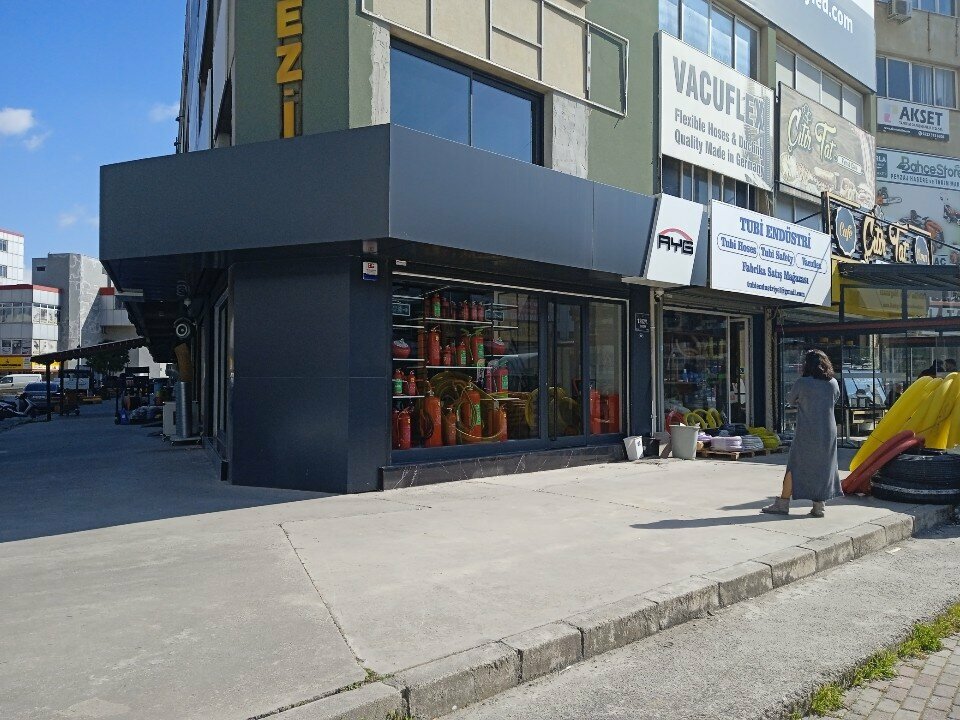 Tableware shop Gural Porcelain, Izmir, photo