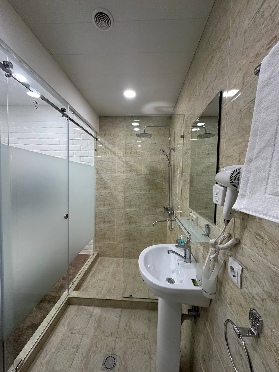 Фото Macan Boutique Hotel