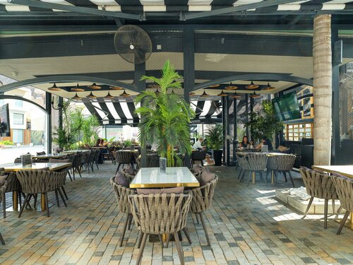 Гостиница Leonardo Boutique Hotel Larnaca в Ларнаке