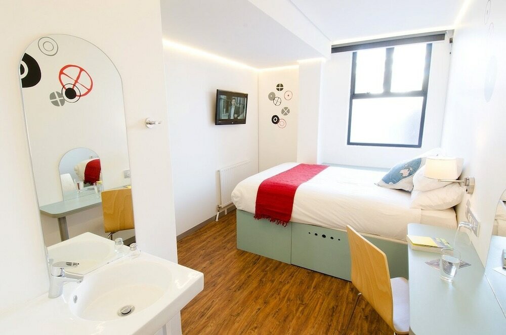 Фото Bannister Hotel