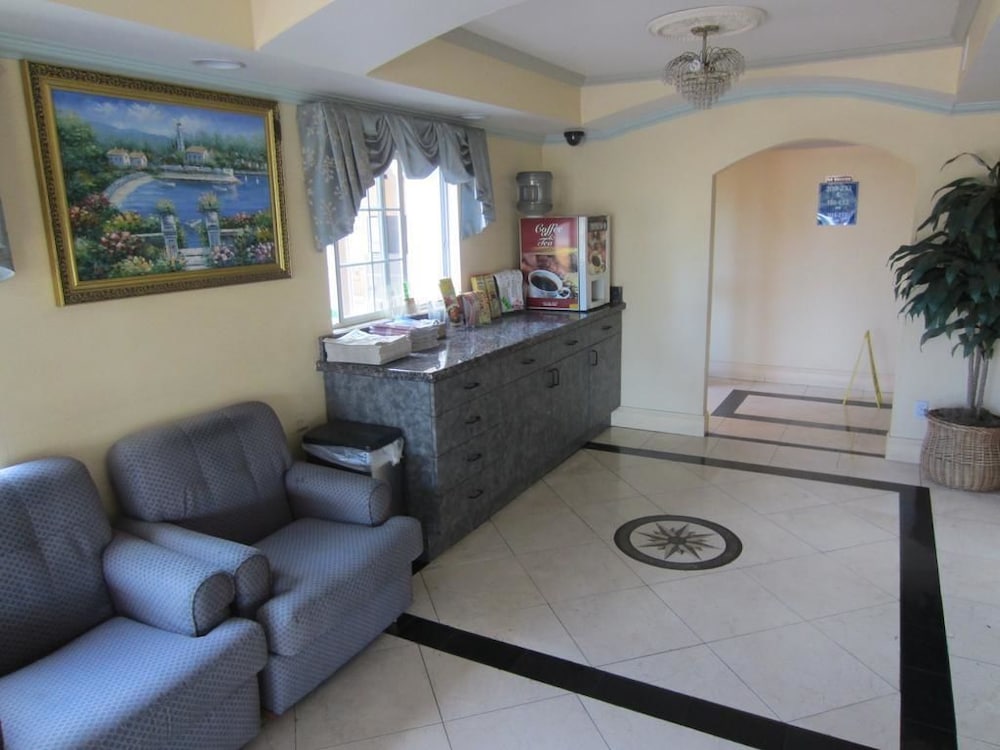 Фото Starlight Inn Canoga Park