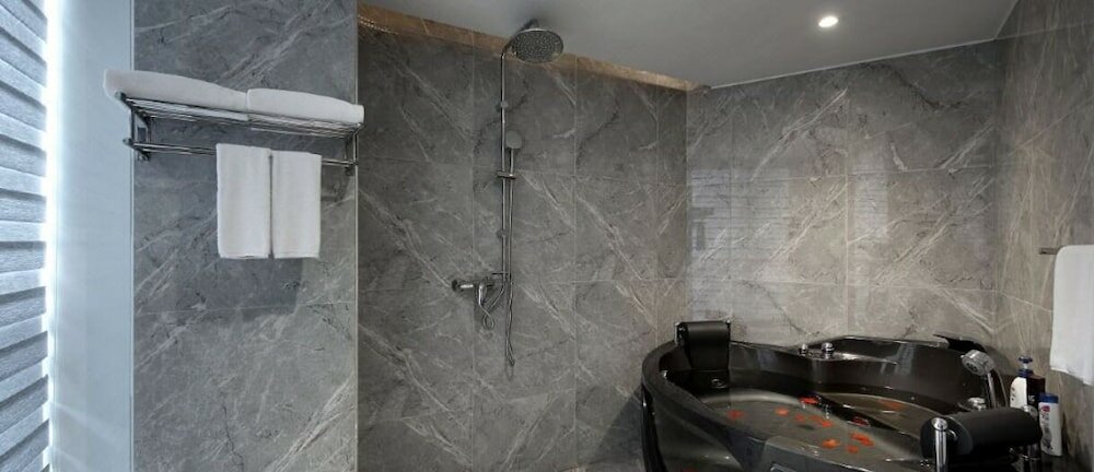 Фото Shenzhen Hongdu Hotel