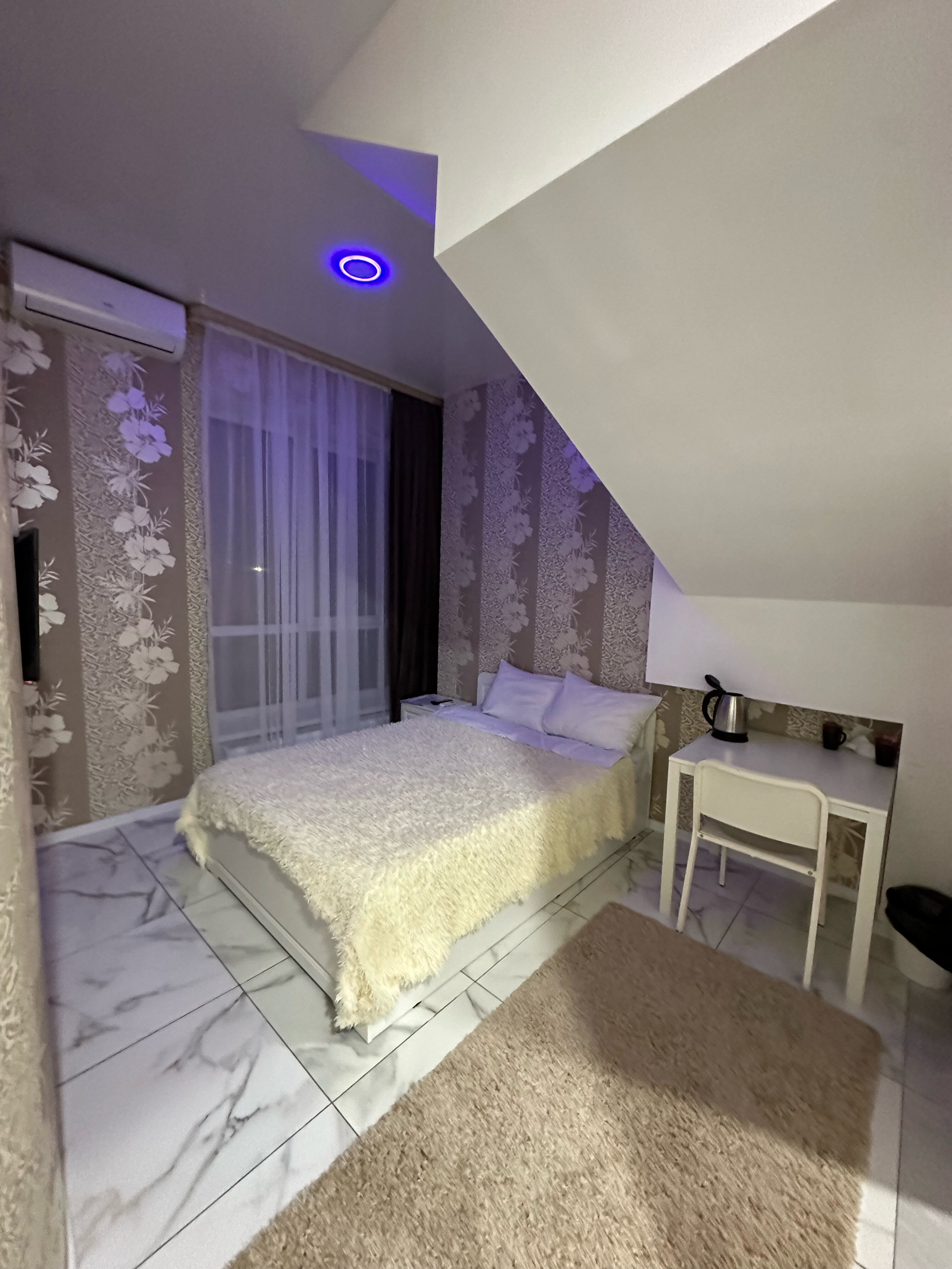 Фото Континенталь