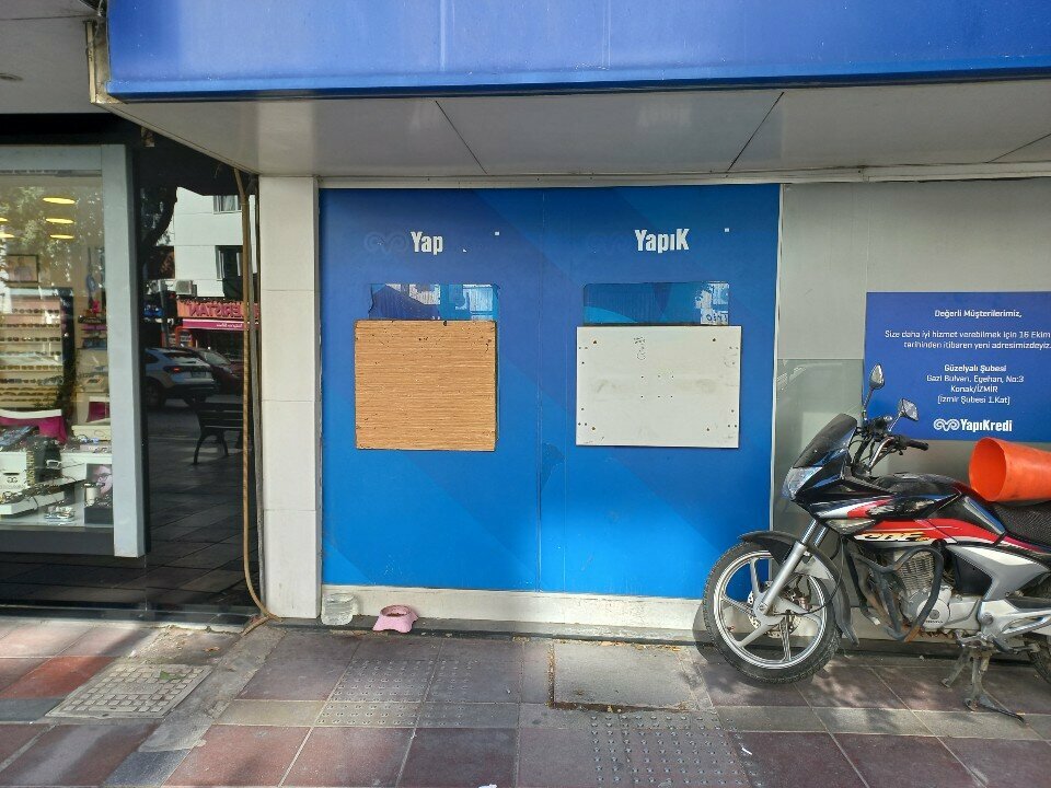 ATM Yapi Kredi, Izmir, photo