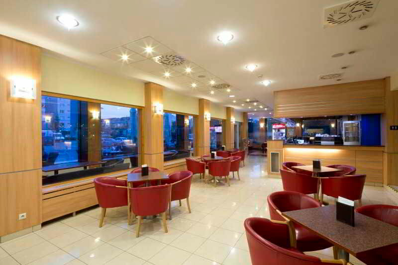 Фото Hotel Bratislava