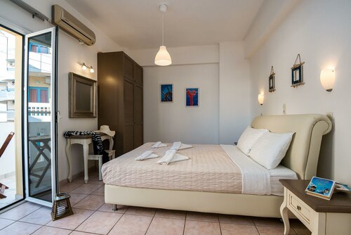 Апартаменты Diamond Apartments & Suites