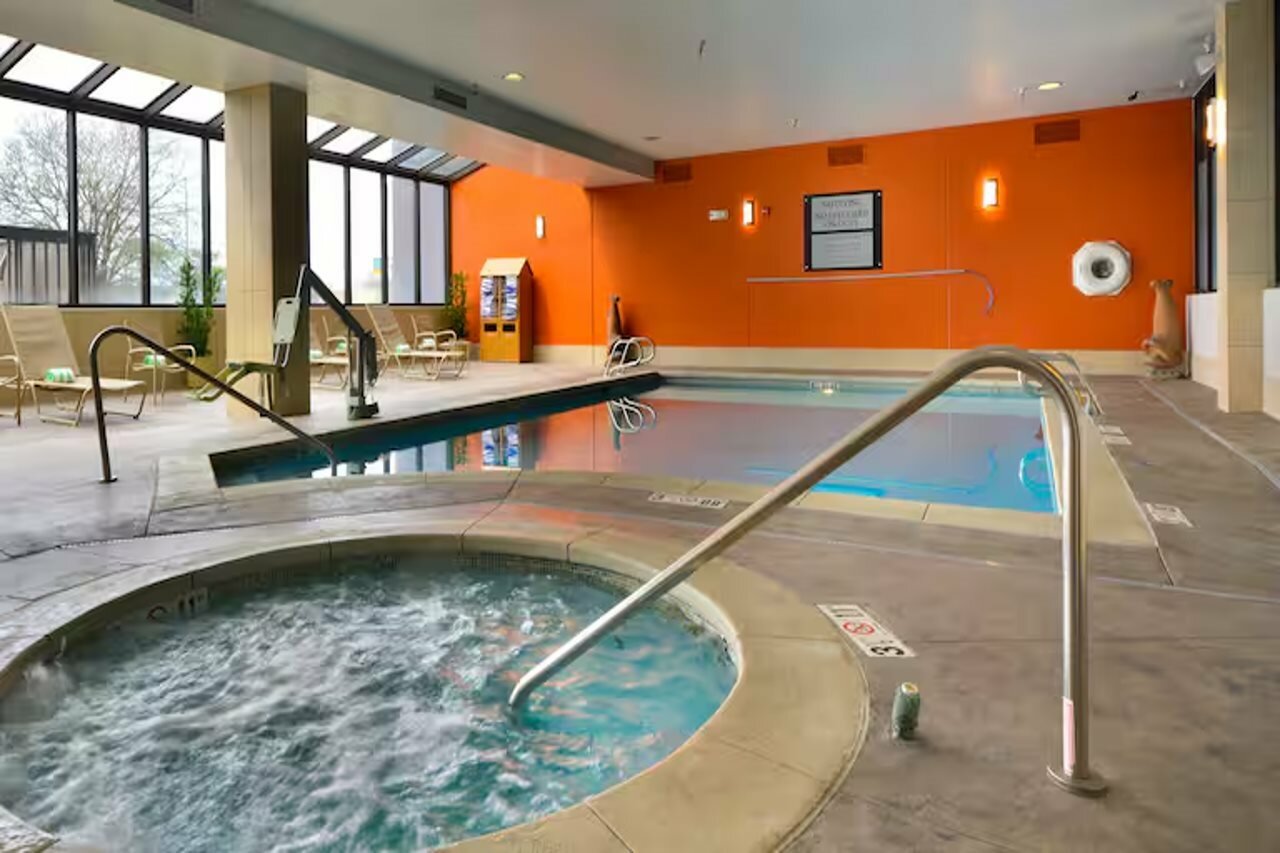 Фото Embassy Suites by Hilton Denver Central Park