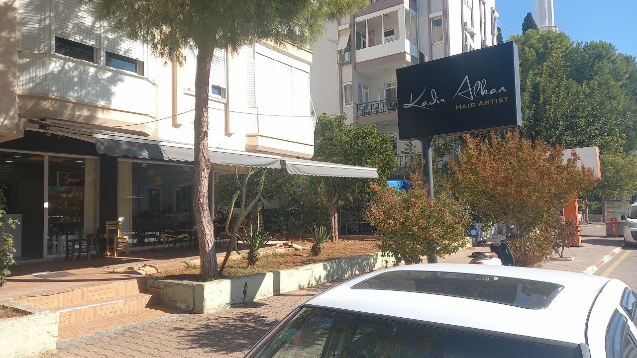 Kadir Alkan Hair Artist Erkek Kuaförü Antalya