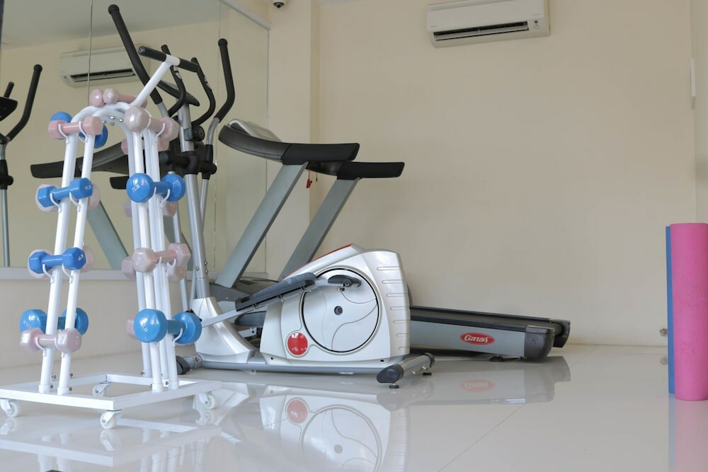 Фото RedDoorz @ Grand Apartelle Hernan Cortes Cebu