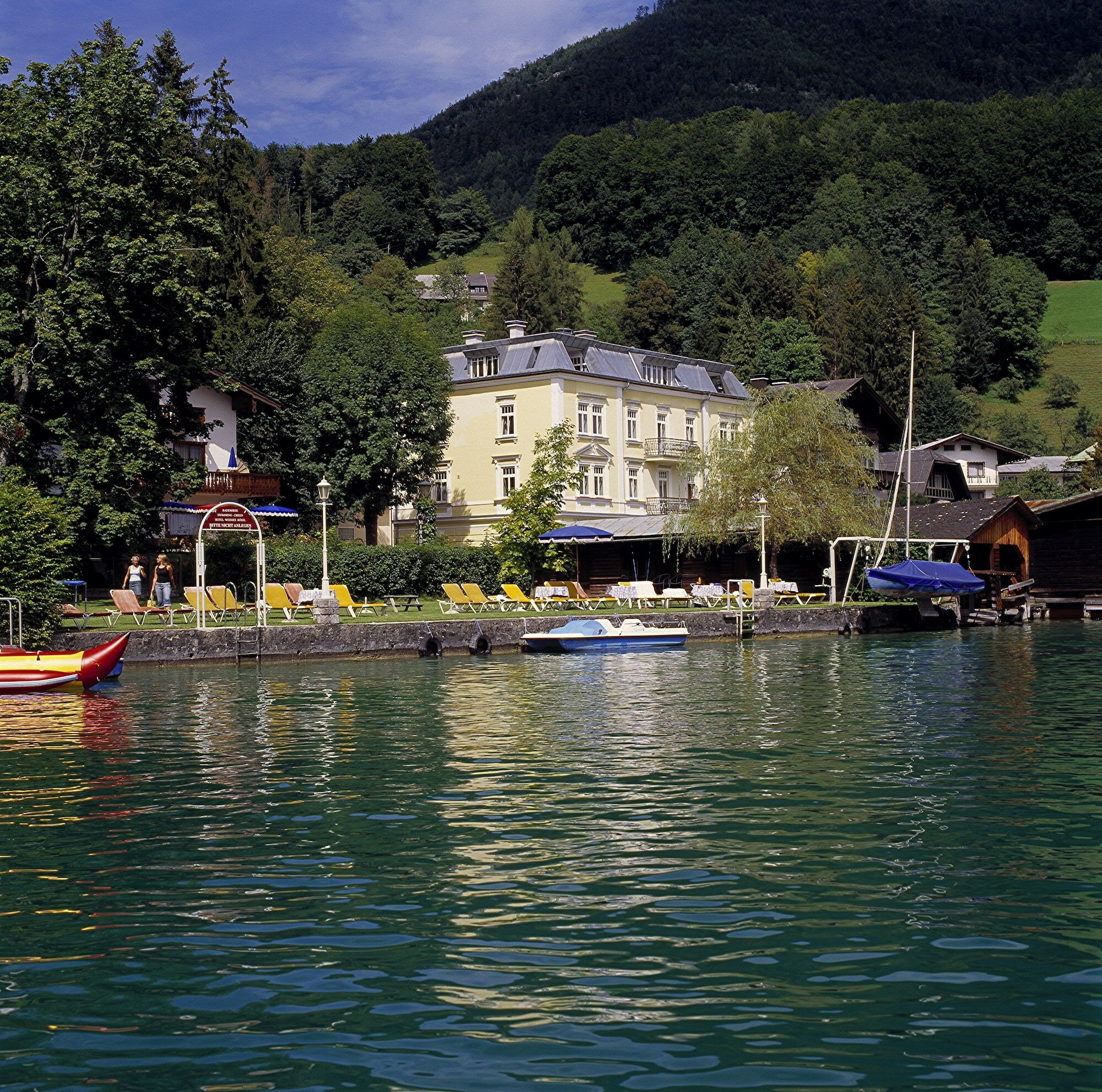 Фото Romantik Residenz Ferienwohnungen Hotel Im Weissen Rössl