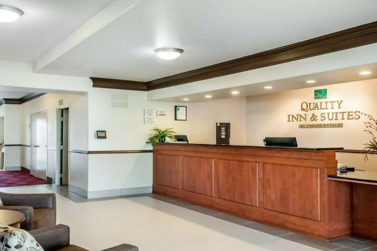 Фото Quality Inn & Suites Albuquerque West