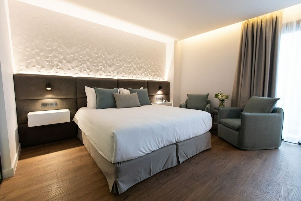 Фото Old Port Hotel