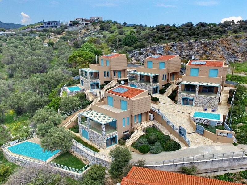 Гостиница Ouzo Houses 1