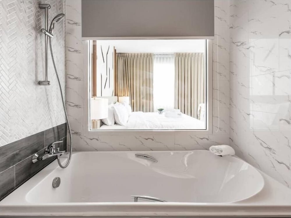 Фото The 8 Hotel Udonthani