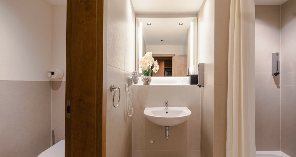 Фото Plaza Inn Köln Pulheim