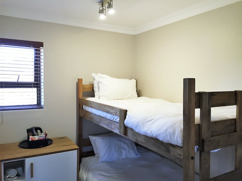 Фото Loerie Guest Lodge