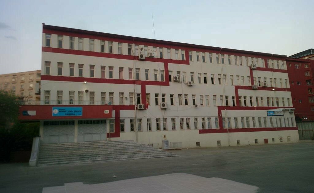 Primary school Mehmet Emin Simsek Primary School, Batman, photo