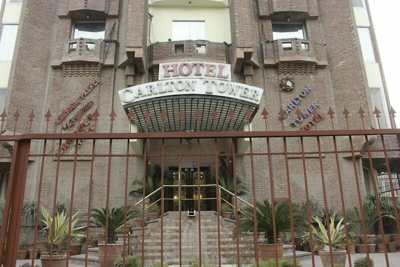 Гостиница Carlton Tower Hotel Lahore в Лахоре