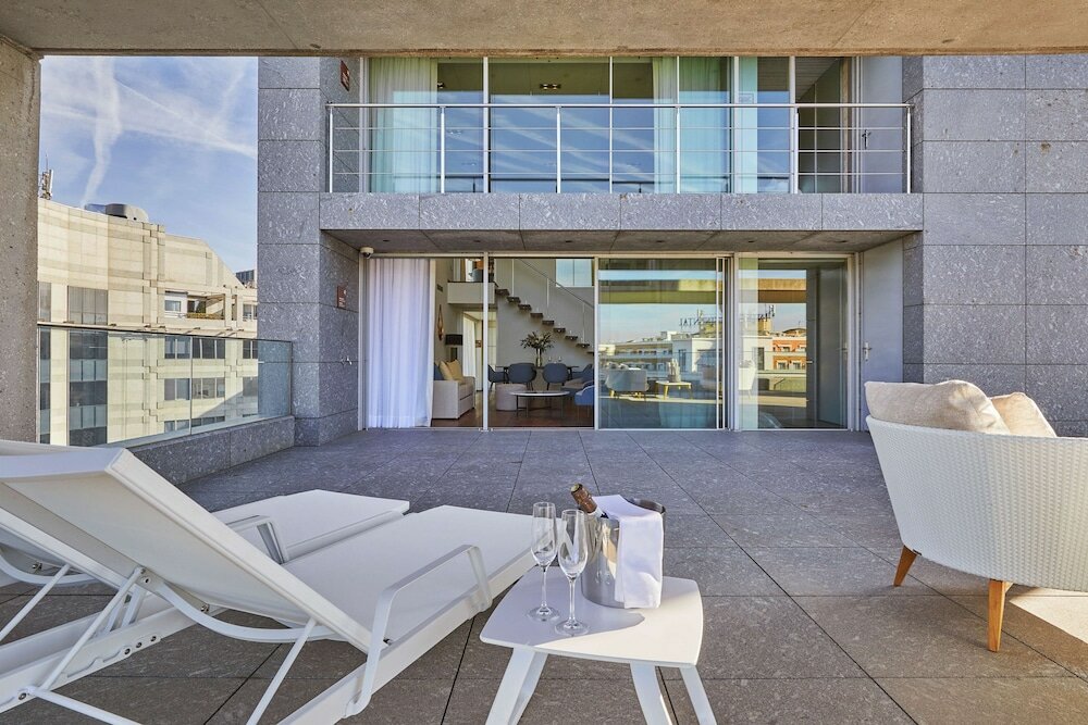 Фото Hyatt Regency Madrid Residences